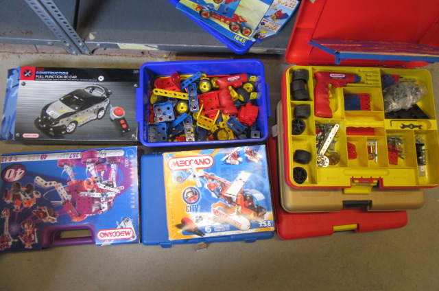 Meccano Sets "40 Models" Image