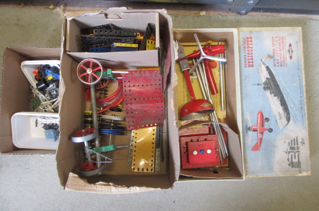 A quantity of used Meccano parts and a Nulli Secundus remote control helicopter (boxed) (Est. plus Image