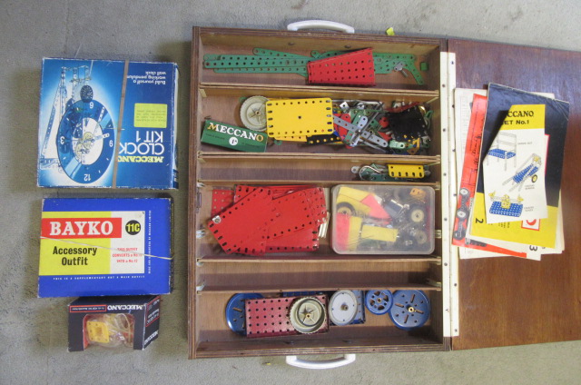 A Meccano Clock Kit 1 Image
