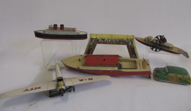 A Hornby speedboat Image