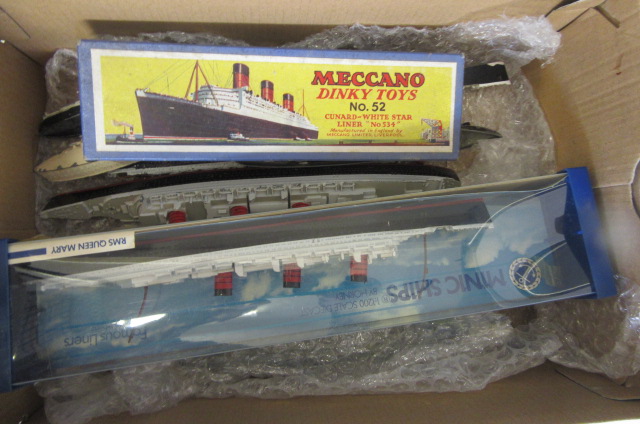 A Dinky Toys No 52 Cunard White Star liner Image