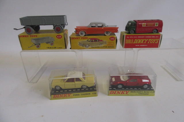 Dublo Dinky 070 Tanker Image