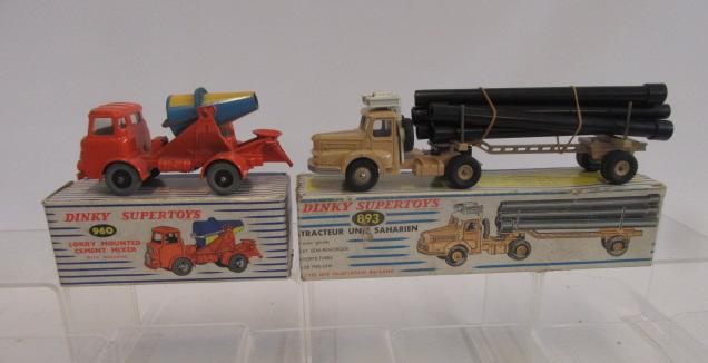 960 Lorry Mounted Cement Mixer with windows Image