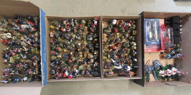 Approximately two hundred and fifty Del Prado military figures Image