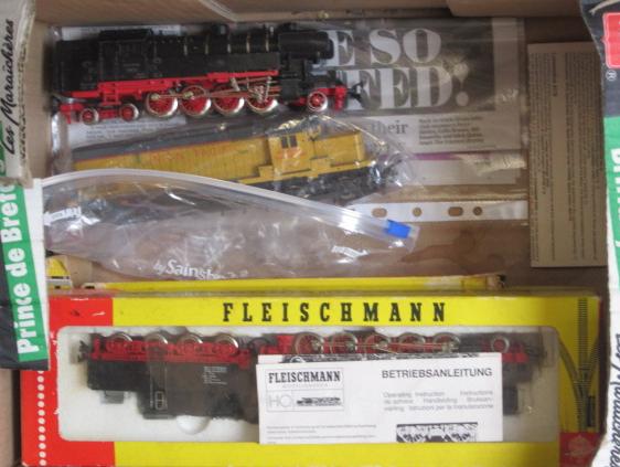 Four HO scale locomotives comprising Fleishmann 4175 2-10-0 Class 50 Image