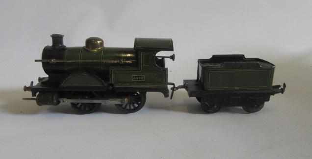 Bing clockwork 0-4-0 tender locomotive finished in green Image