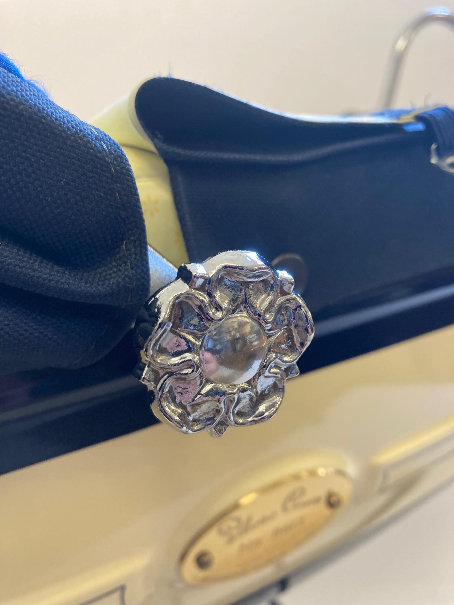 A Silver Cross Millennium Pram Image