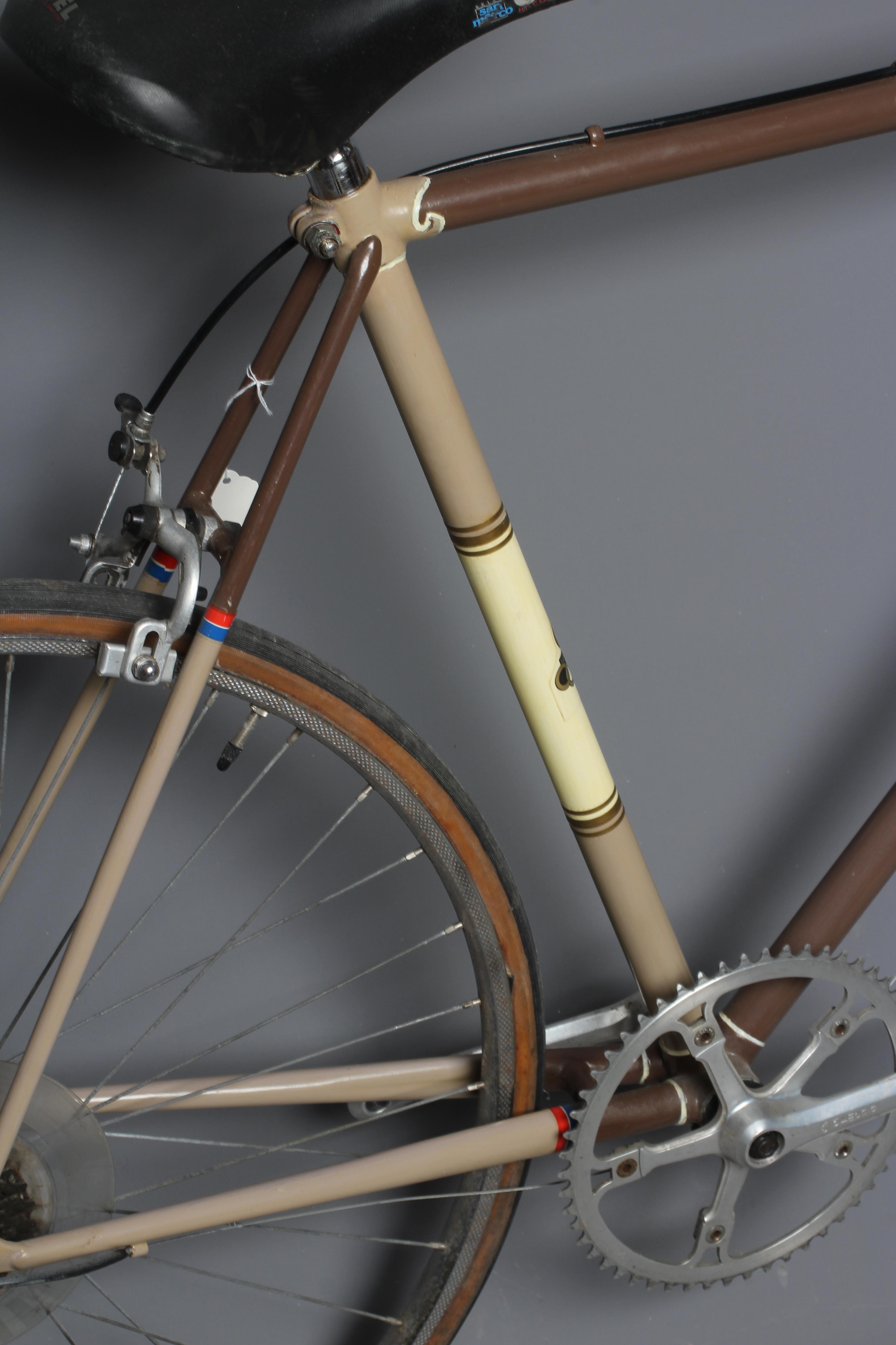 A Harrier Olympic Sprint gents bicycle, in used condition, 25 1/4" diameter rims (Est. plus 24% Image