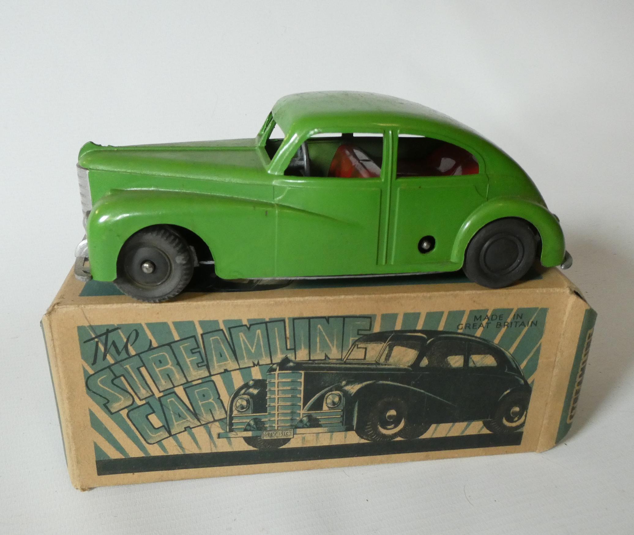 Mettoy clockwork (motor tested OK) streamlined car finished in green with good box (Est. plus 24% Image