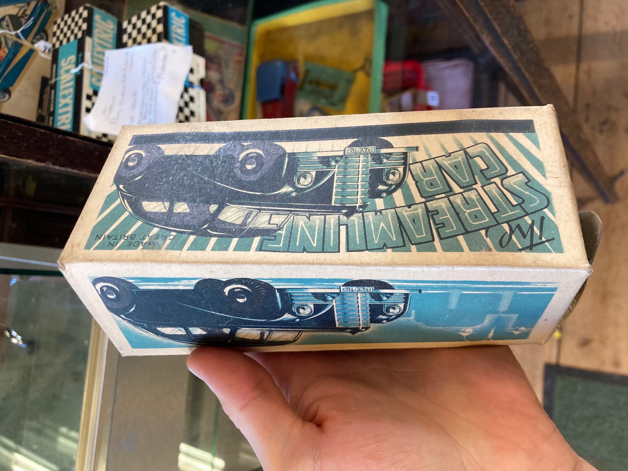 Mettoy clockwork (motor tested OK) streamlined car finished in green with good box (Est. plus 24% Image