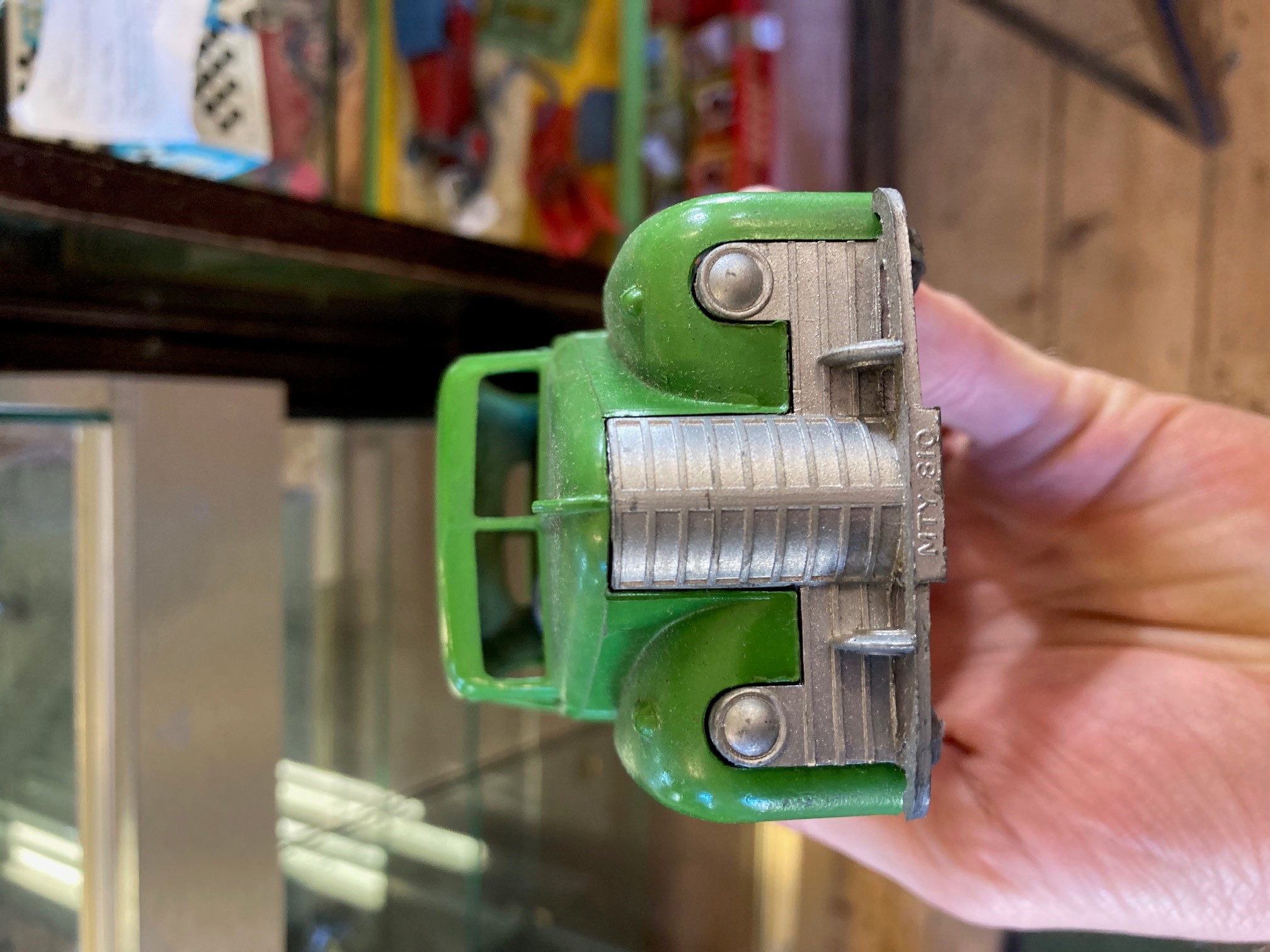 Mettoy clockwork (motor tested OK) streamlined car finished in green with good box (Est. plus 24% Image