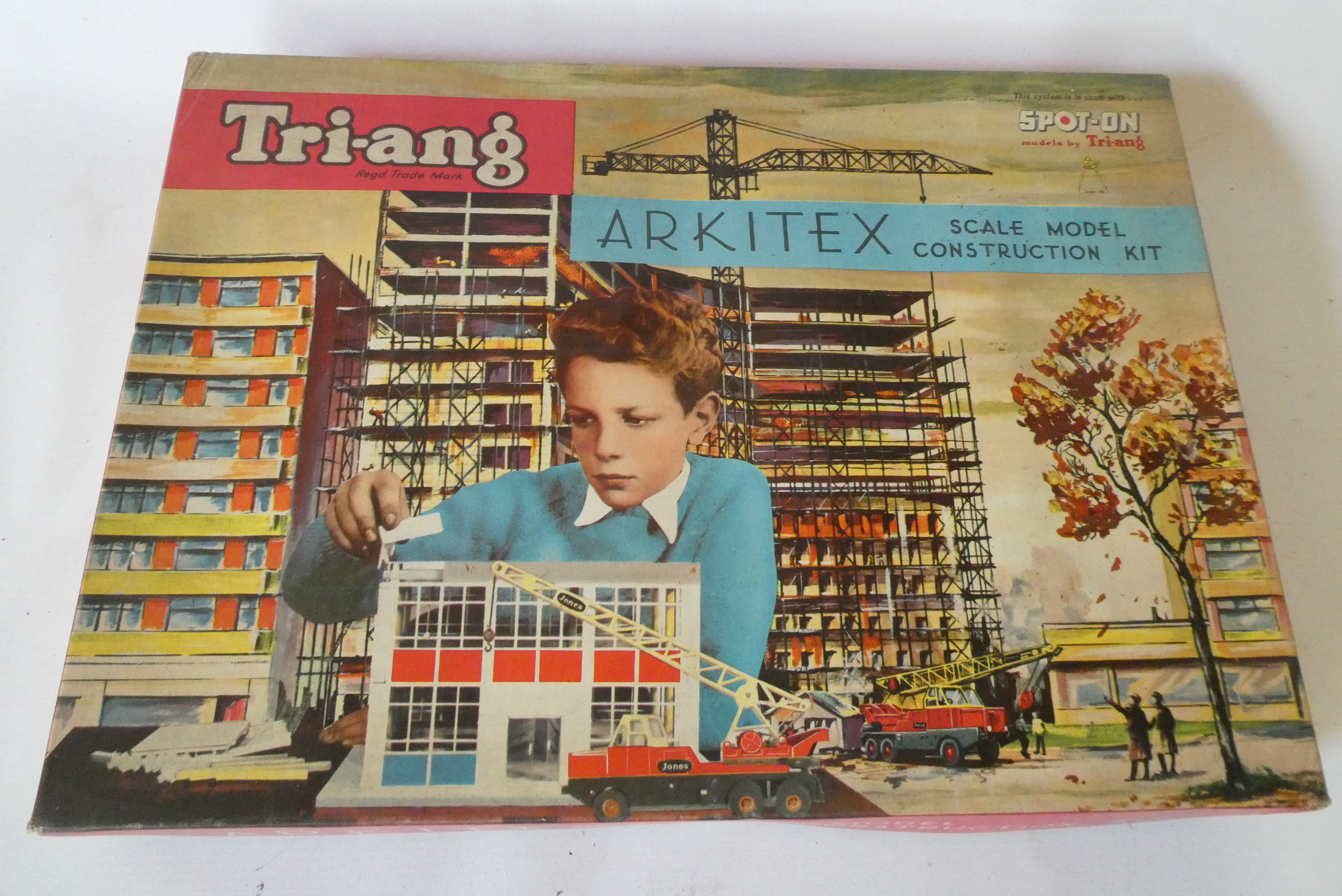 Triang Arkitex No1 Construction Set, appears to be complete and in unused condition, box in good to Image