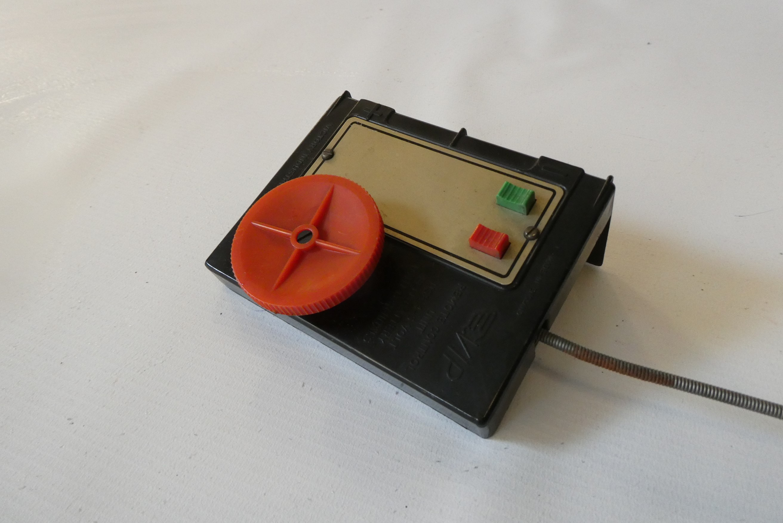 Victory Industries push-button remote-control Hillman Minx In light blue Image