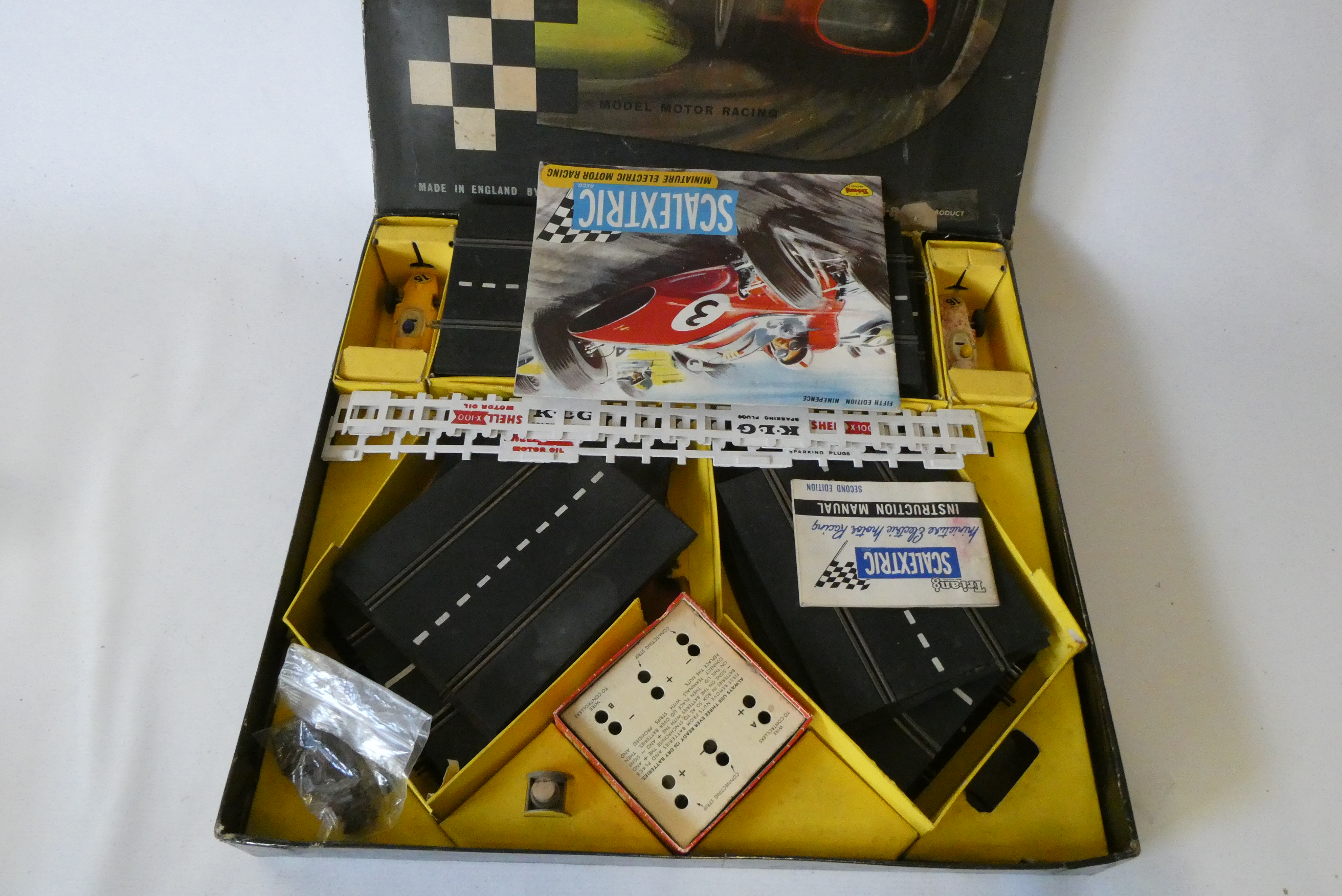 Scalextric Grand Prix Series Set 3, box at fault, content showing age wear (Est. plus 24% premium Image