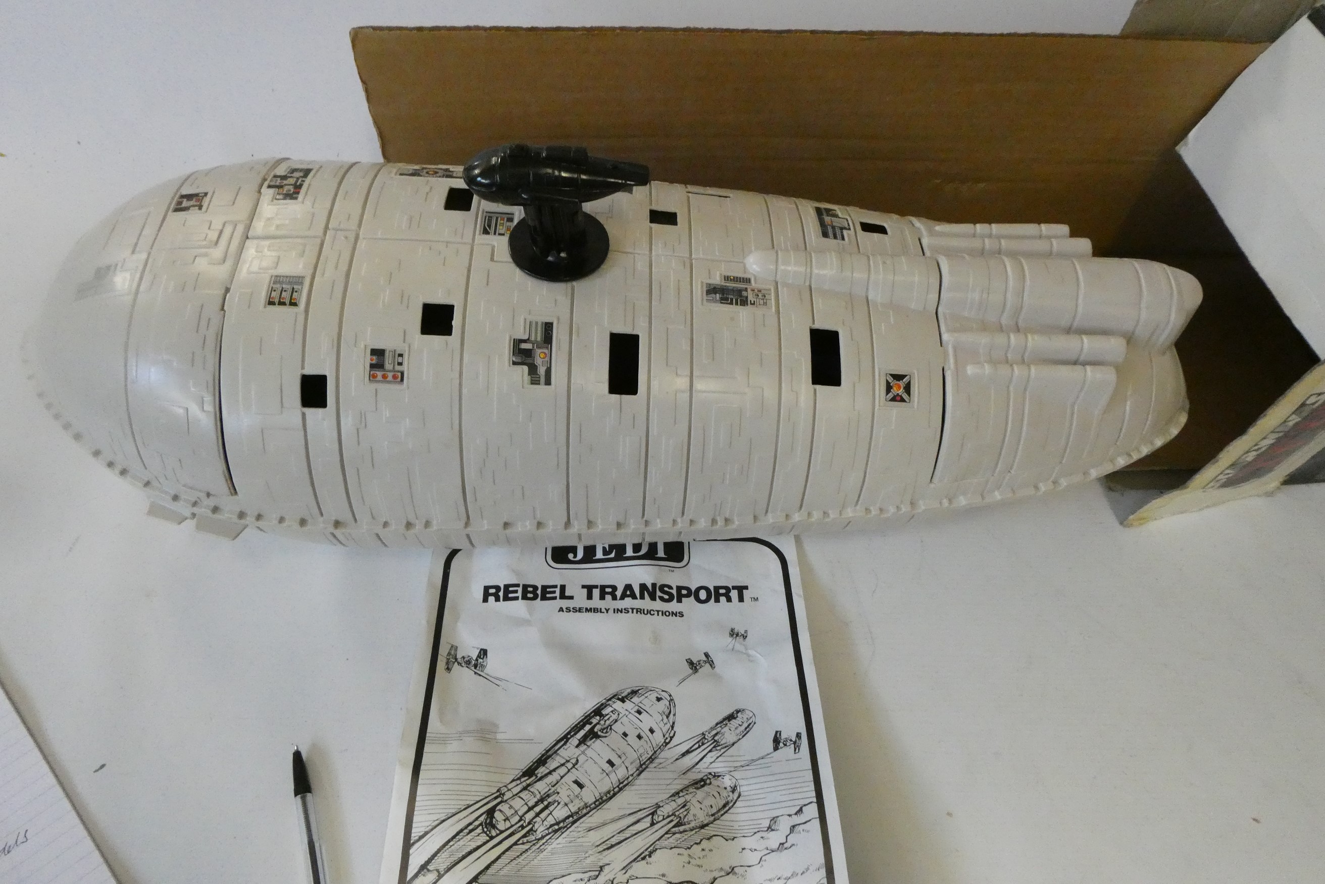 Star Wars return of the Jedi transport vehicle, model good, box fair (Est. plus 24% premium inc. Image