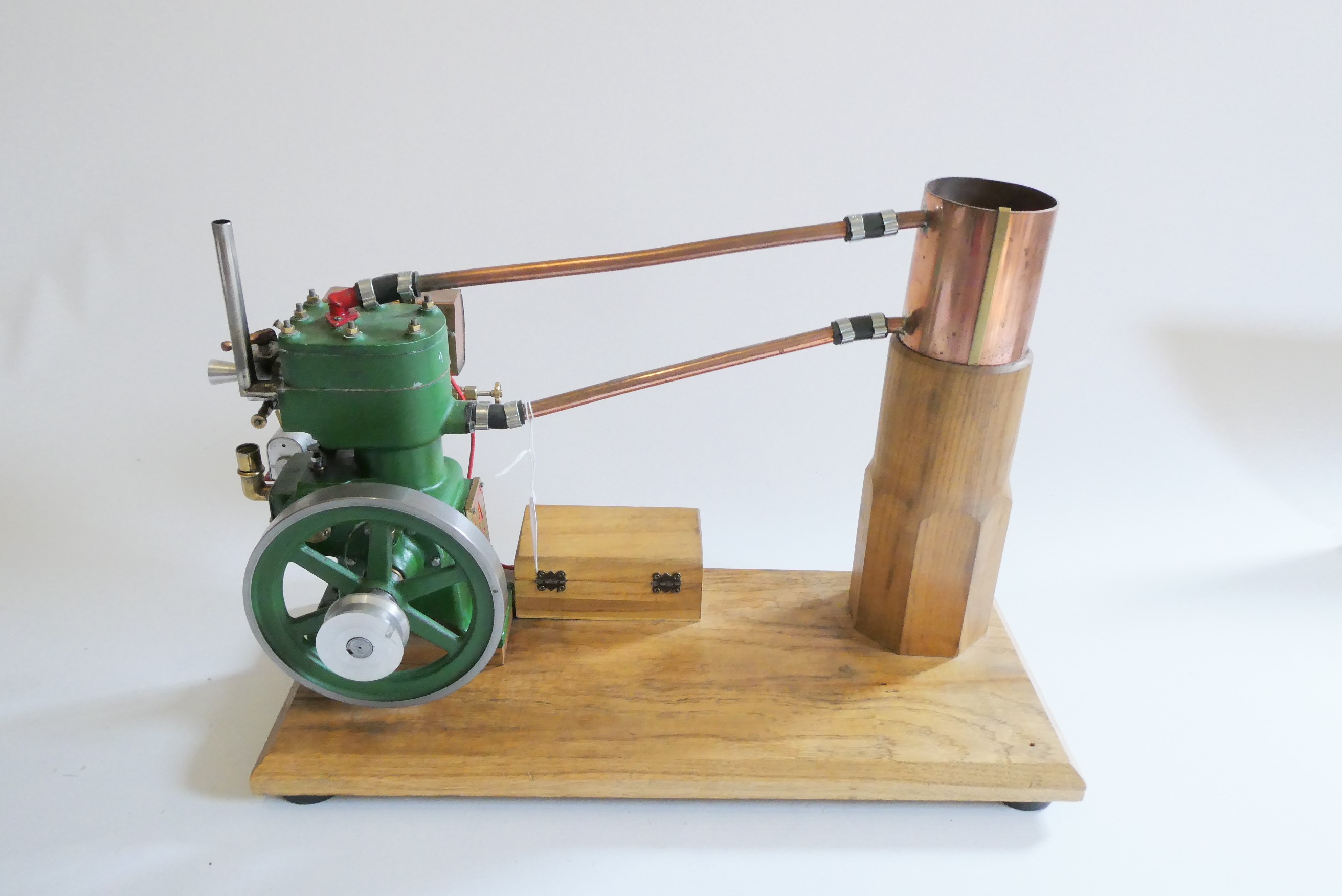 Water cooled internal combustion engine of unknown manufacturer Image