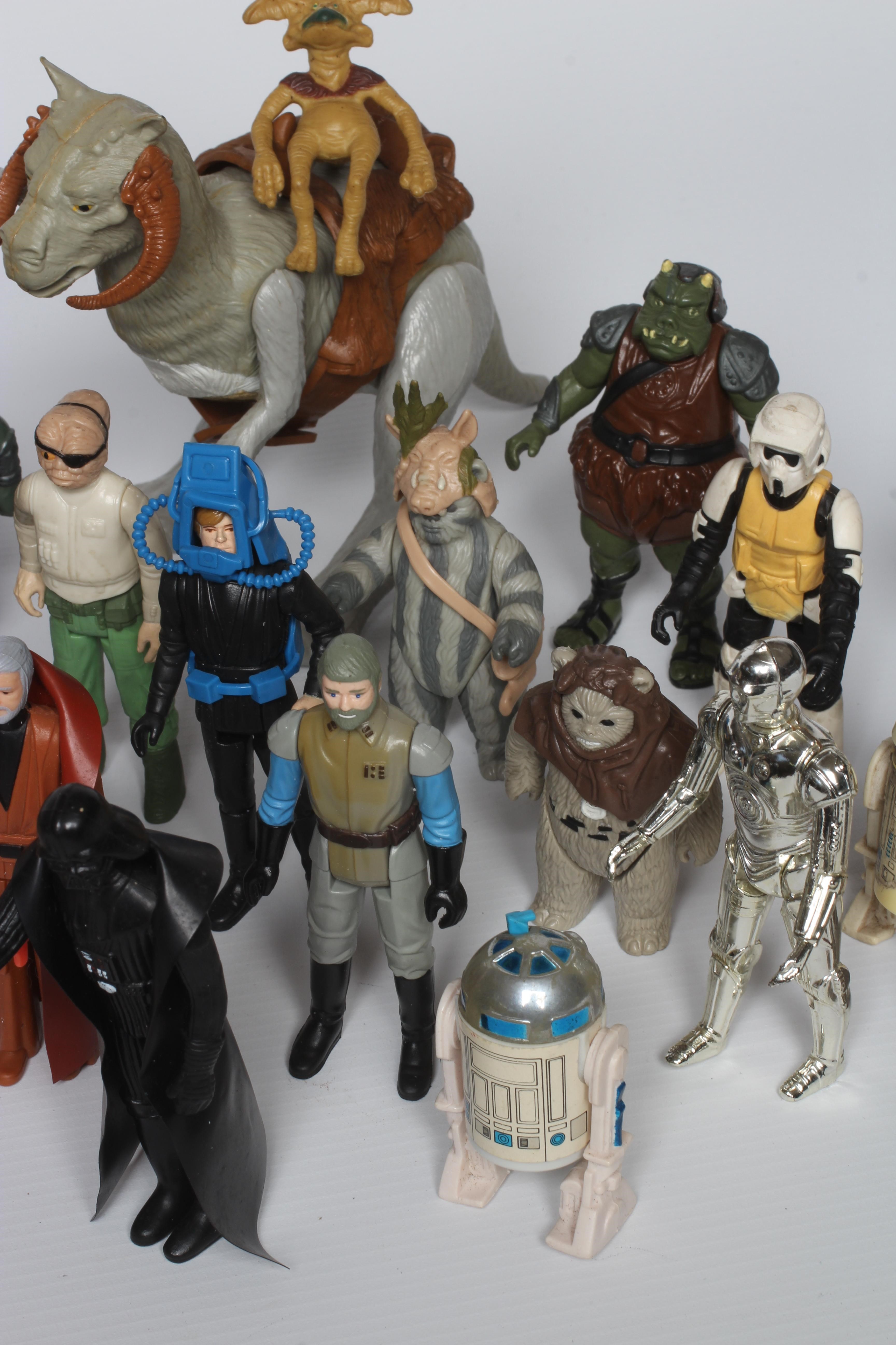 Kenner Star Wars figures, most items in fair condition including Speeder bike, Ronto and Jabba Image