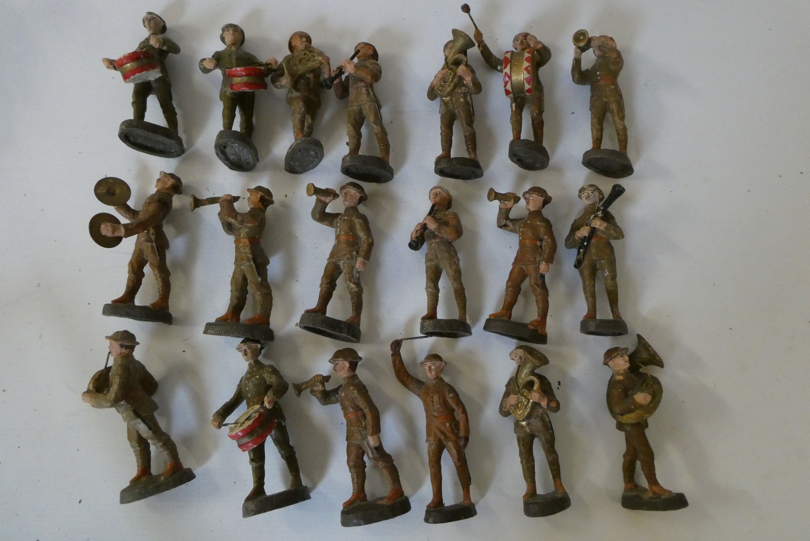 Nineteen Elastolin 100mm WW1 military band figures with conductor, most items in good condition for Image