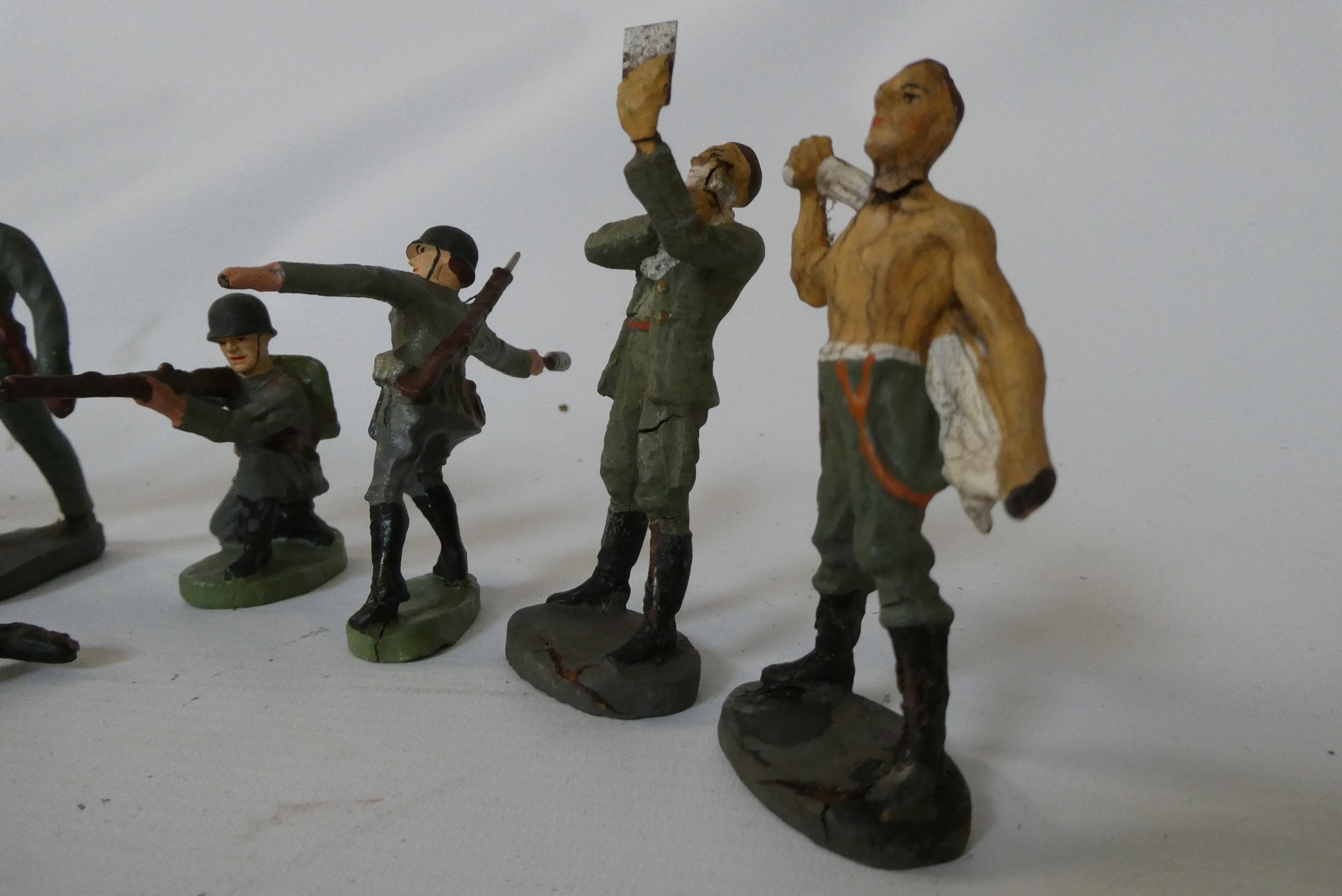 Ten Elastolin 80mm WW2 German soldiers including officers and band members, good (Est. plus 24% Image