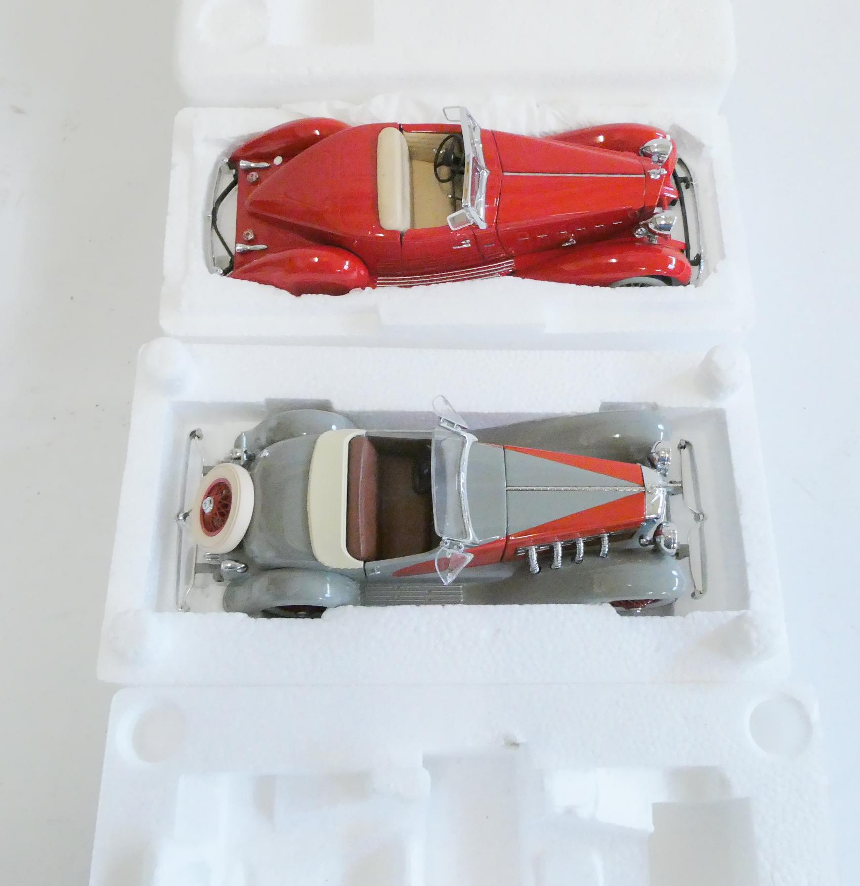 Franklin Mint Duesenberg SSJ and Packard V12 Speedster, both items boxed, good to excellent (Est. Image