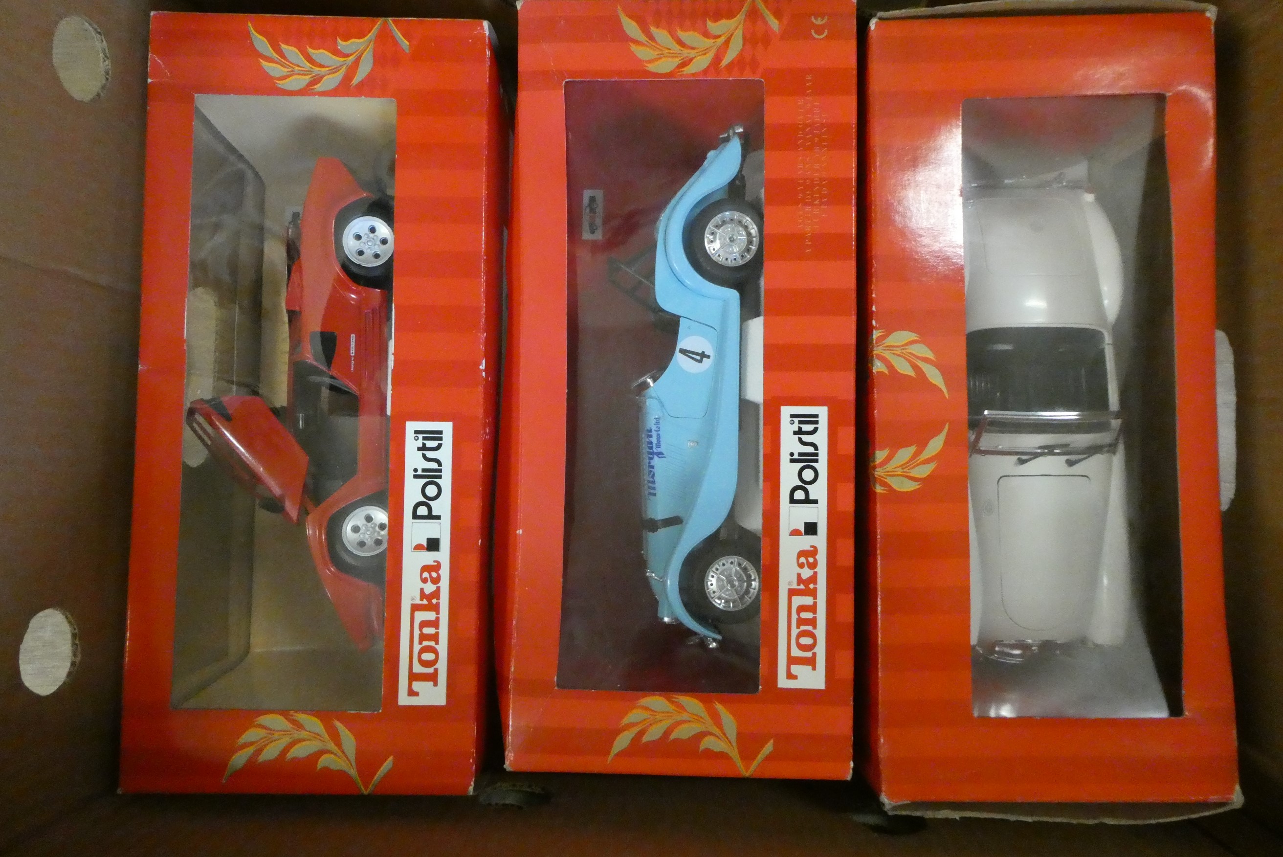 Six 1/18 scale classic cars by Burago and Tonka including Mercedes, Mini and MG, all items boxed, Image