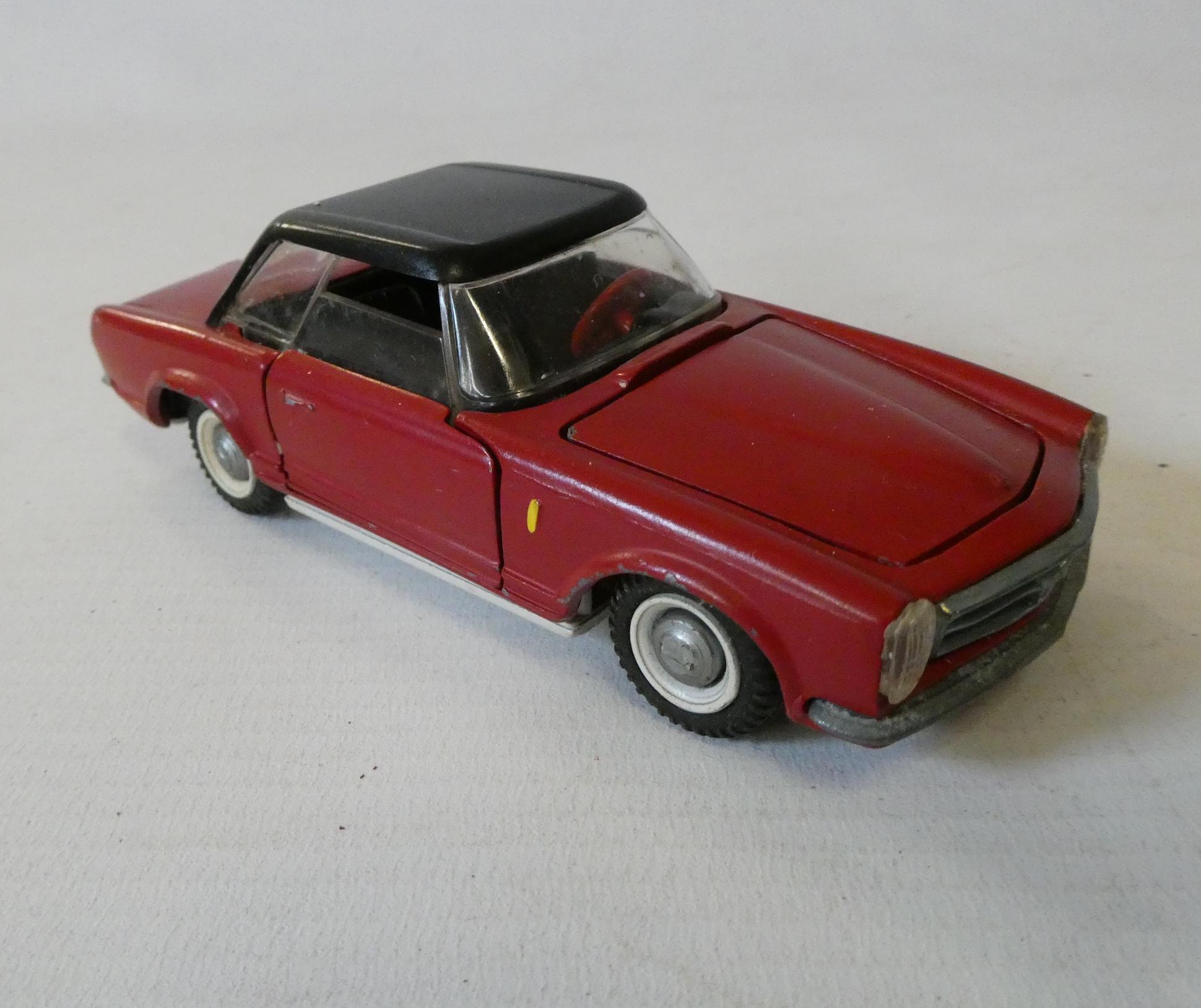 Unboxed Solido Mercedes 230 SL, good (Est. plus 24% premium inc. VAT) Image
