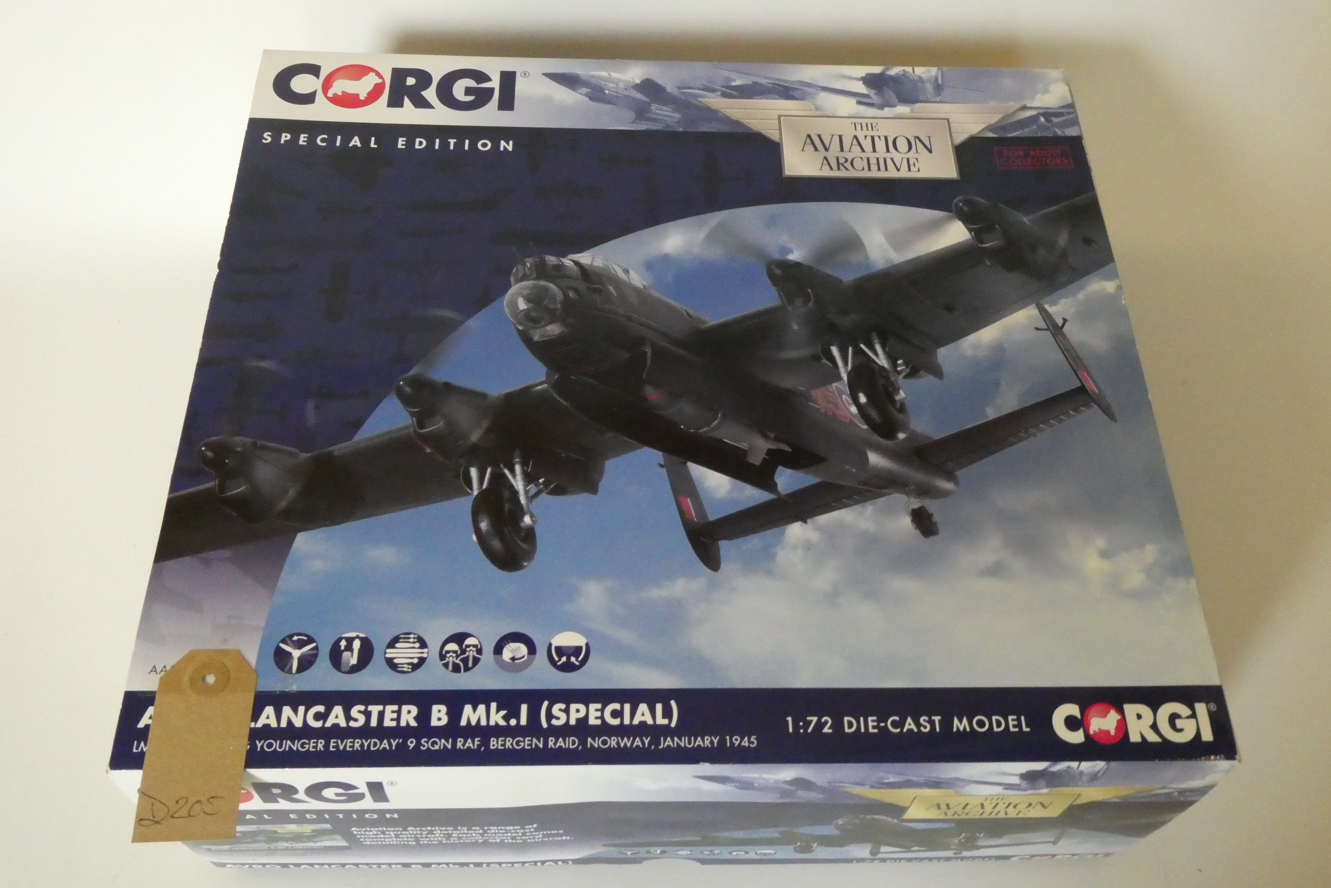 Corgi Aviation Archive Avro Lancaster MK1, boxed, excellent to mint (Est. plus 24% premium inc. VAT) Image