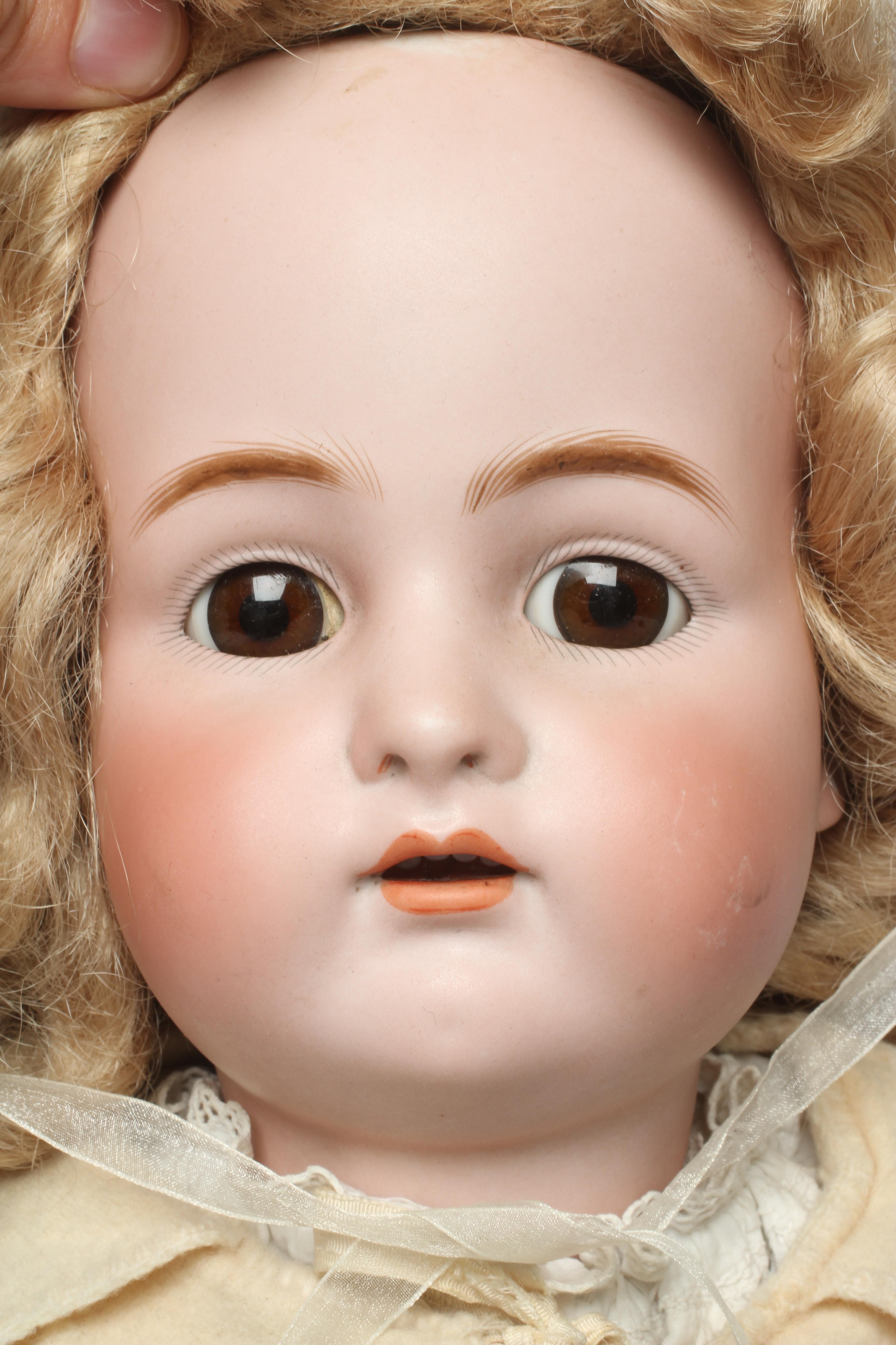 A Kammer & Reinhardt Halbig bisque socket head doll Image