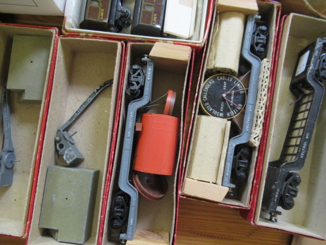 Trix Twin LMS 0-4-0 locomotive and BR black 0-4-0 locomotive Image