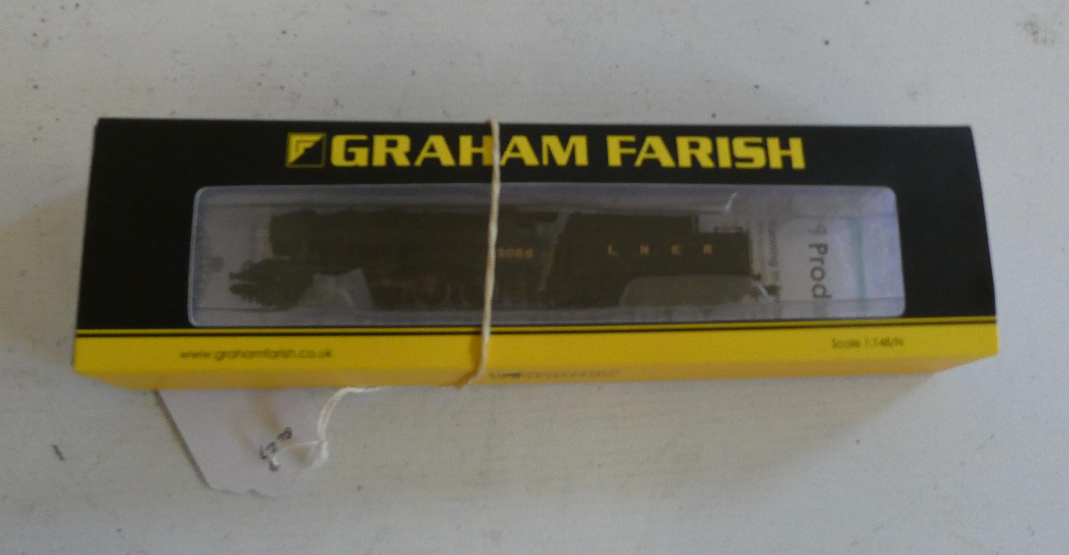 Graham Farish LNER WD 2-8-0 locomotive, boxed, excellent (Est. plus 24% premium inc. VAT) Image