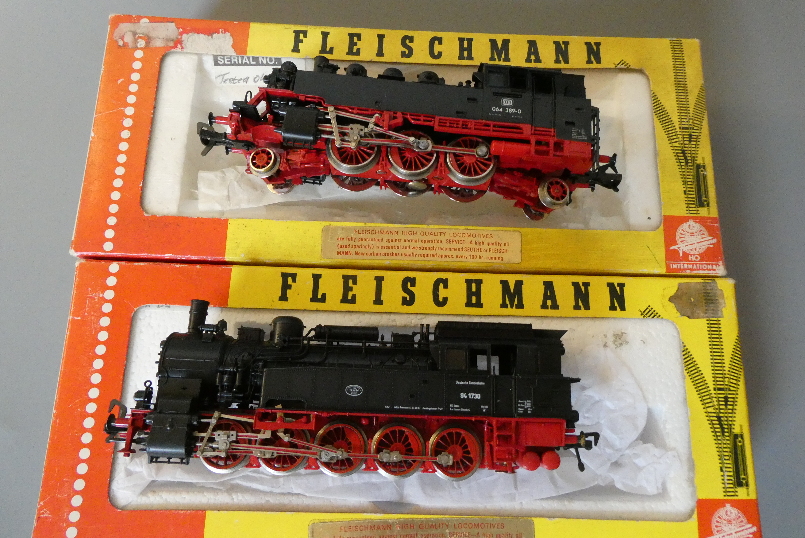 Fleischman Class 94 tank locomotive and Class 064 tank locomotive, both items boxed, excellent (Est. Image