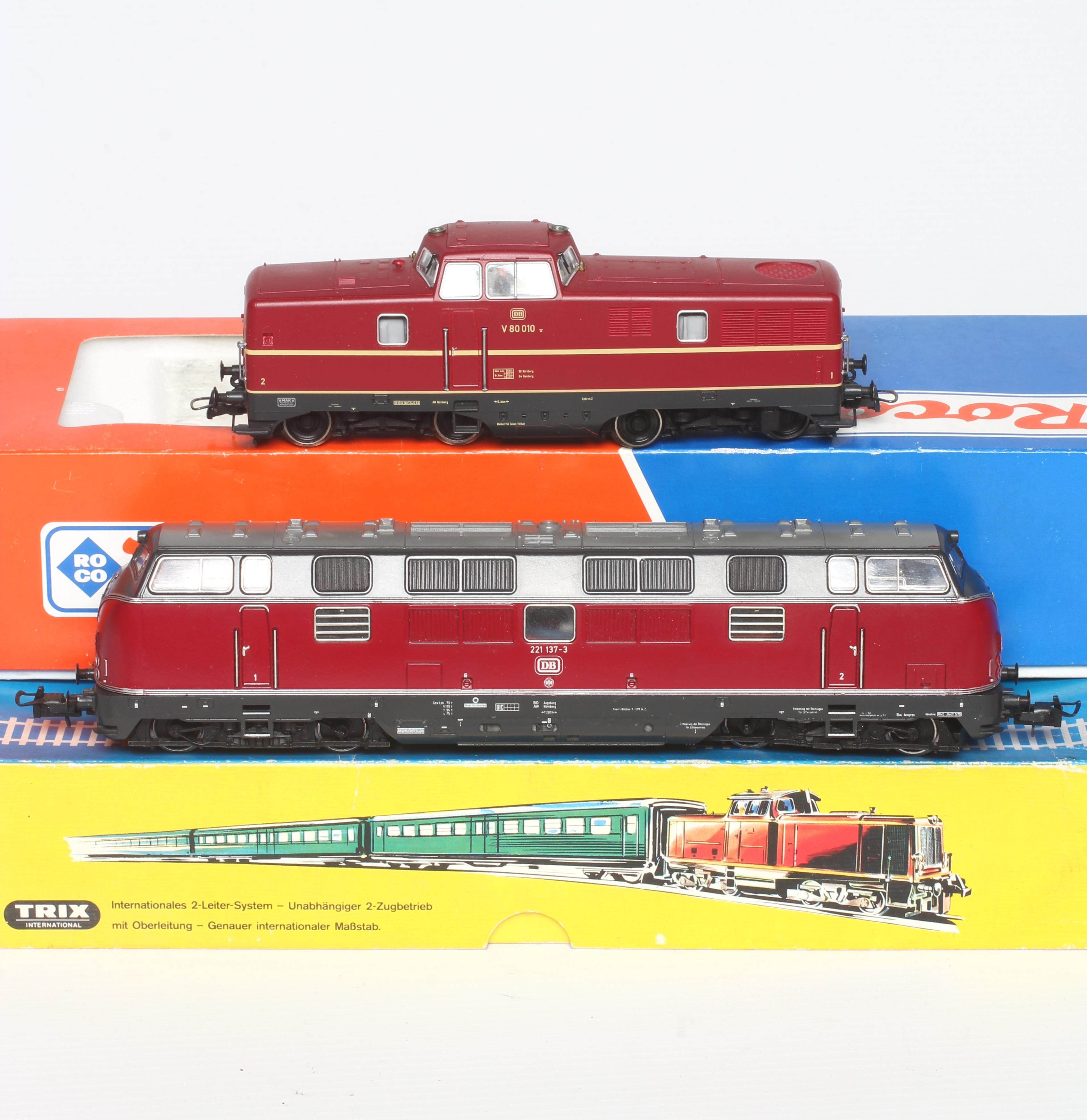 Roco DB Class V80 diesel locomotive and Trix DB Class 22 diesel locomotive, both items boxed, Image