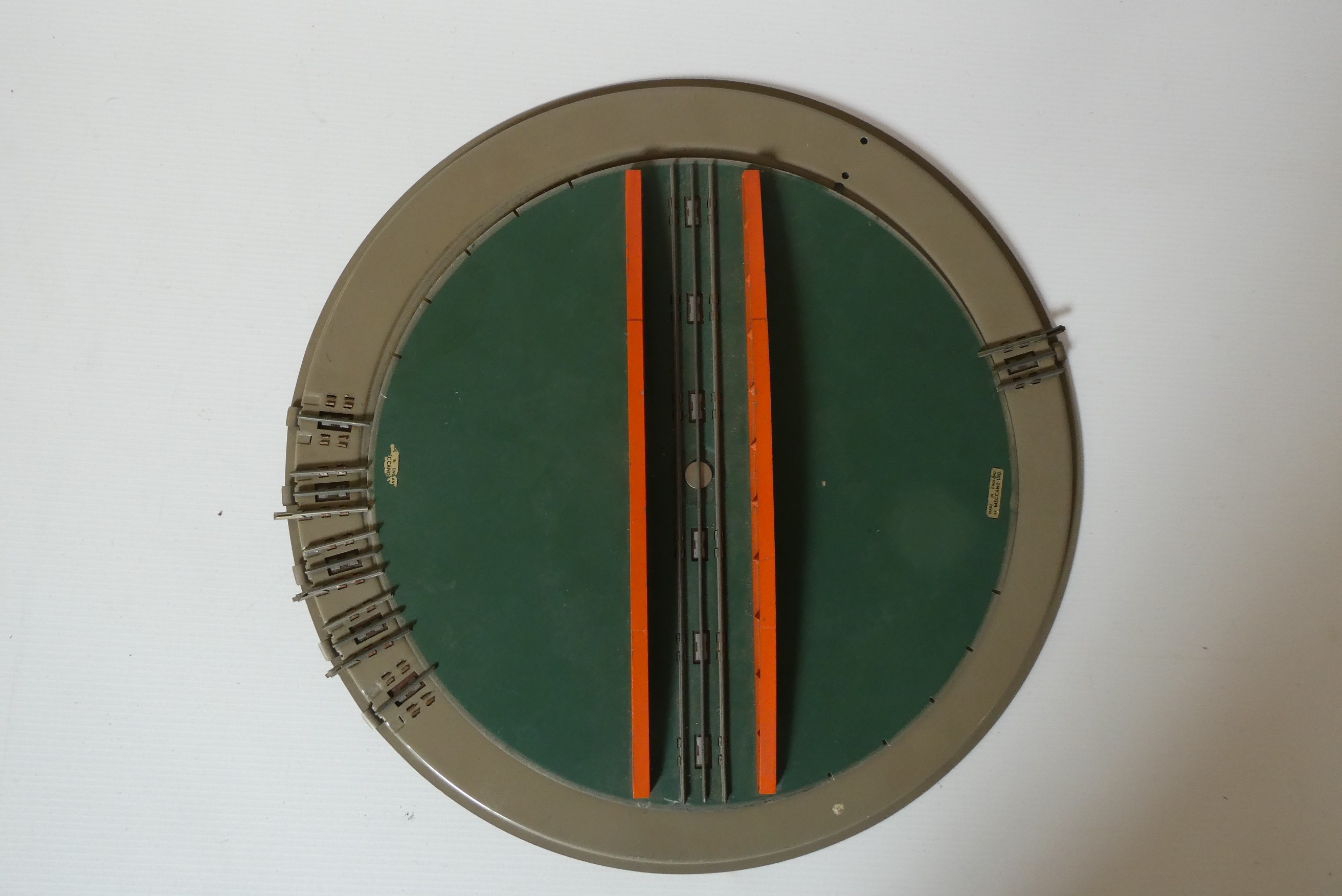 Unboxed Hornby Dublo trains comprising wagons Image