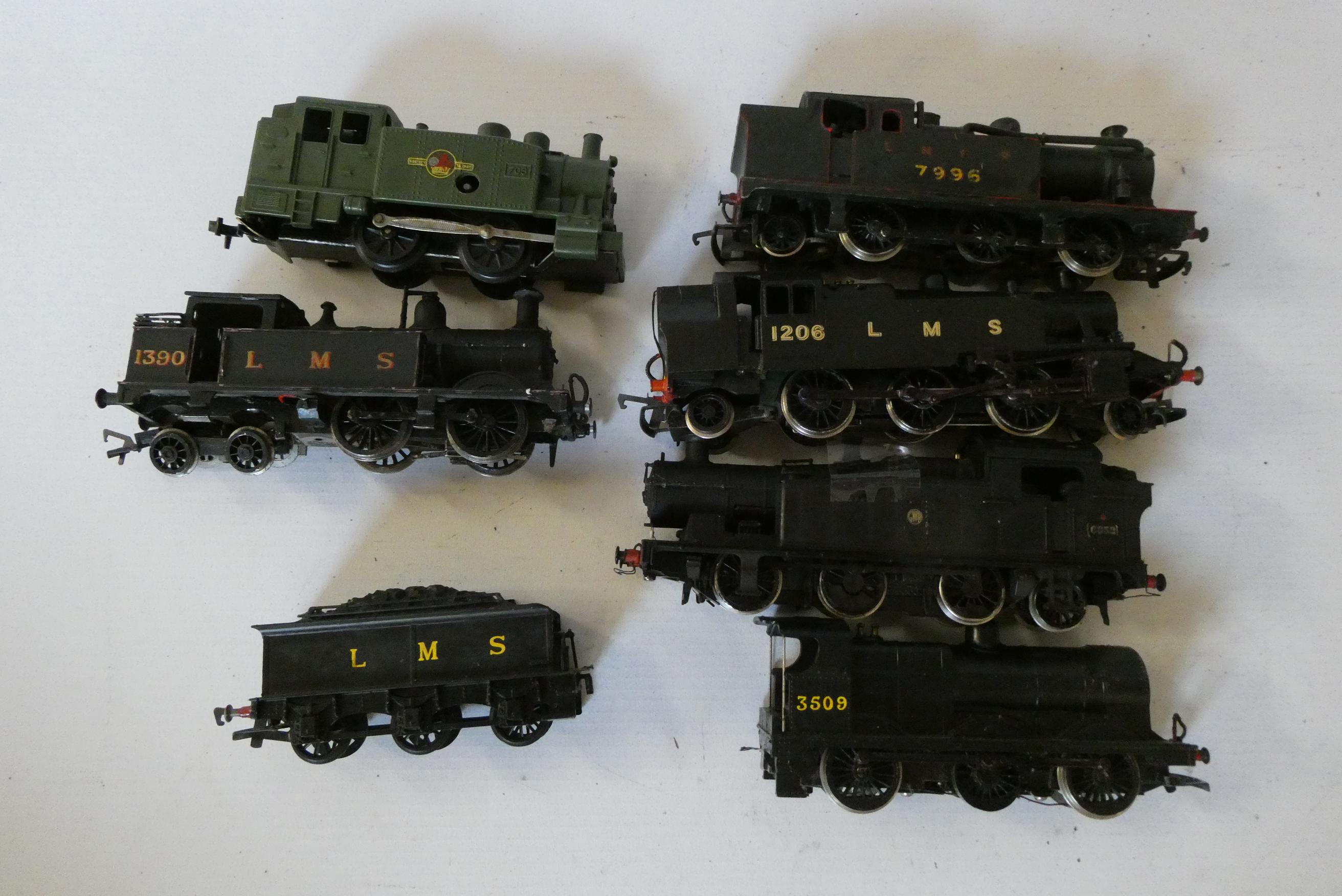 Seven 00 gauge unboxed locomotives including tank engines and tender locomotives, some items have Image