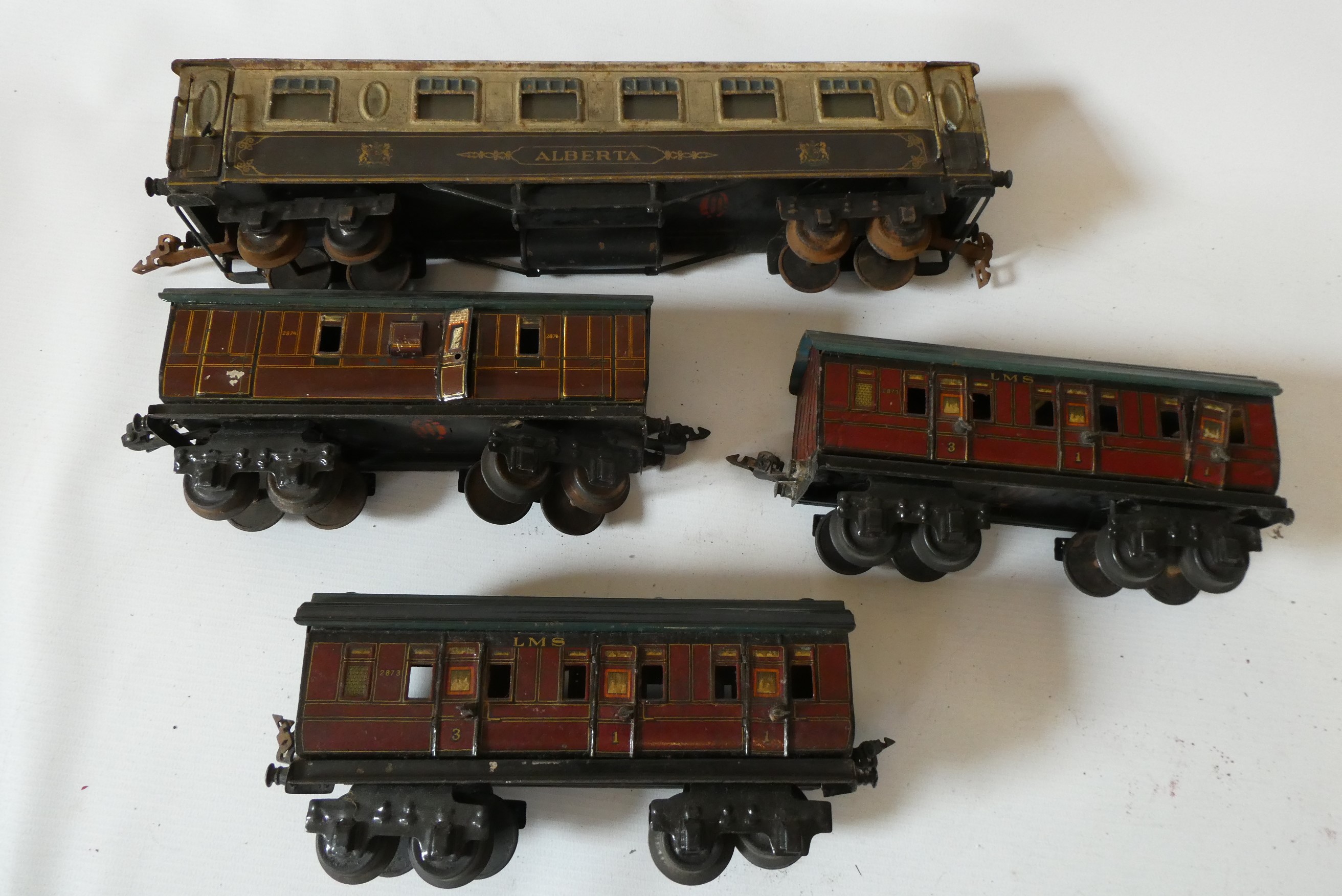 Gamages London (Marklin) O gauge coaches comprising Pullman Alberta and three LMS bogie coaches, Image
