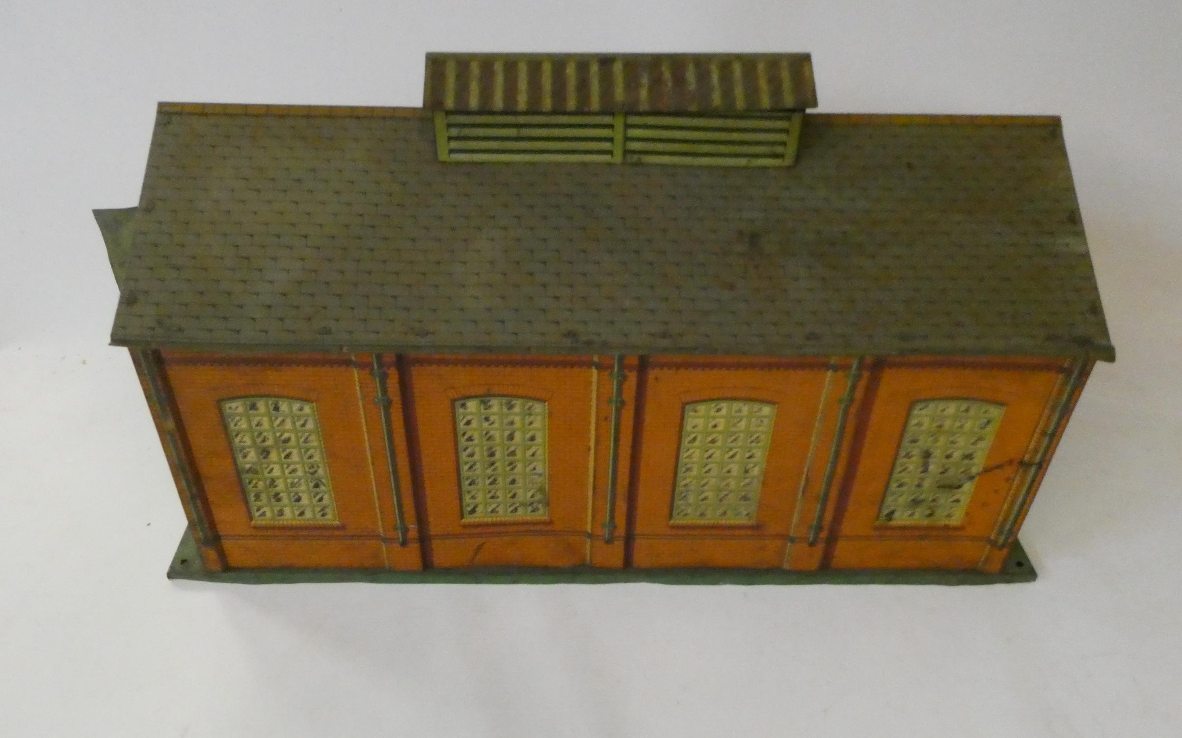 Hornby 20 volt number two special tank in Great Western green, playworn goods trucks and No2 Image