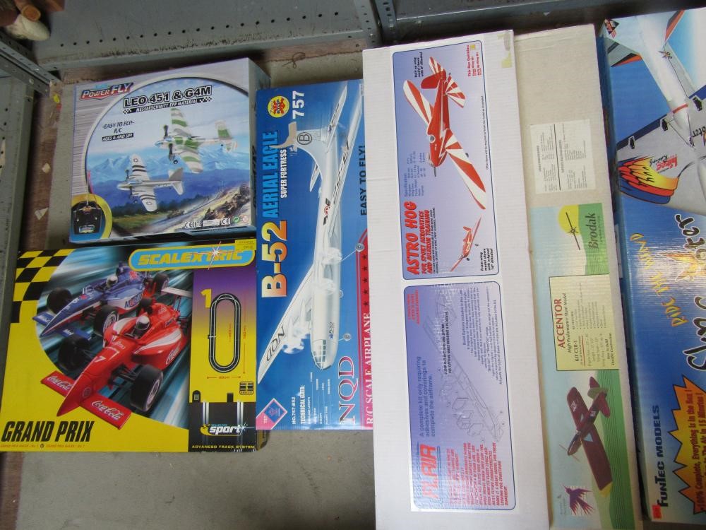 Seven aeroplane kits Image