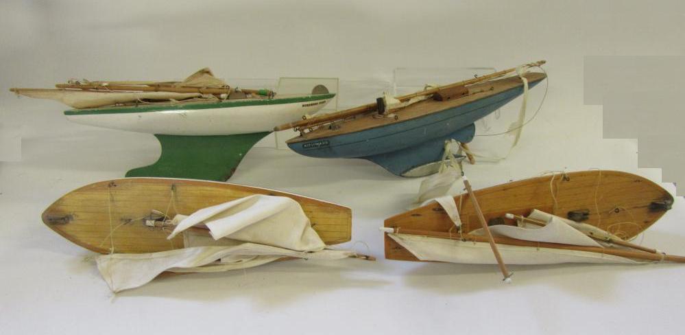 Four various toy yachts by "Star Yachts" and others Image