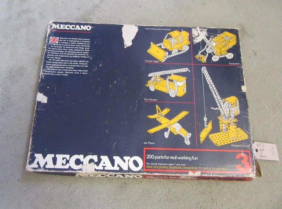 A Meccano bi-plane with 14" wingspan and a Meccano No 3 Set in blue and yellow Image