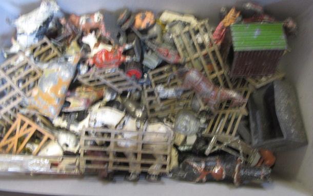 A quantity of Britains and others Image