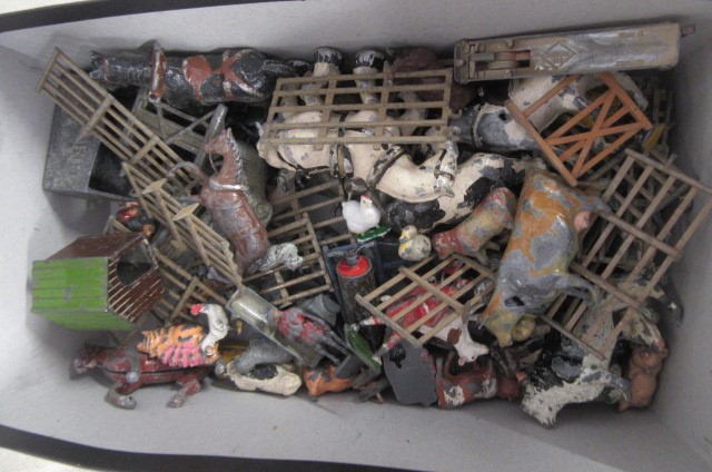 A quantity of Britains and others Image