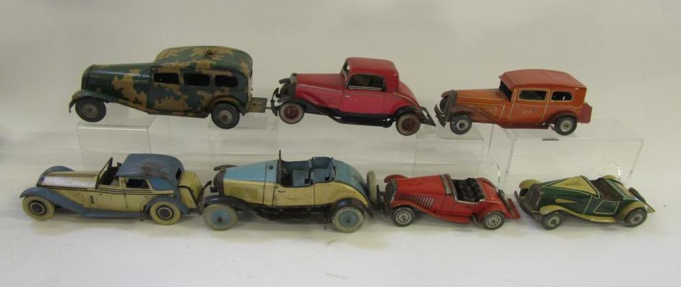 Seven tinplate cars Image