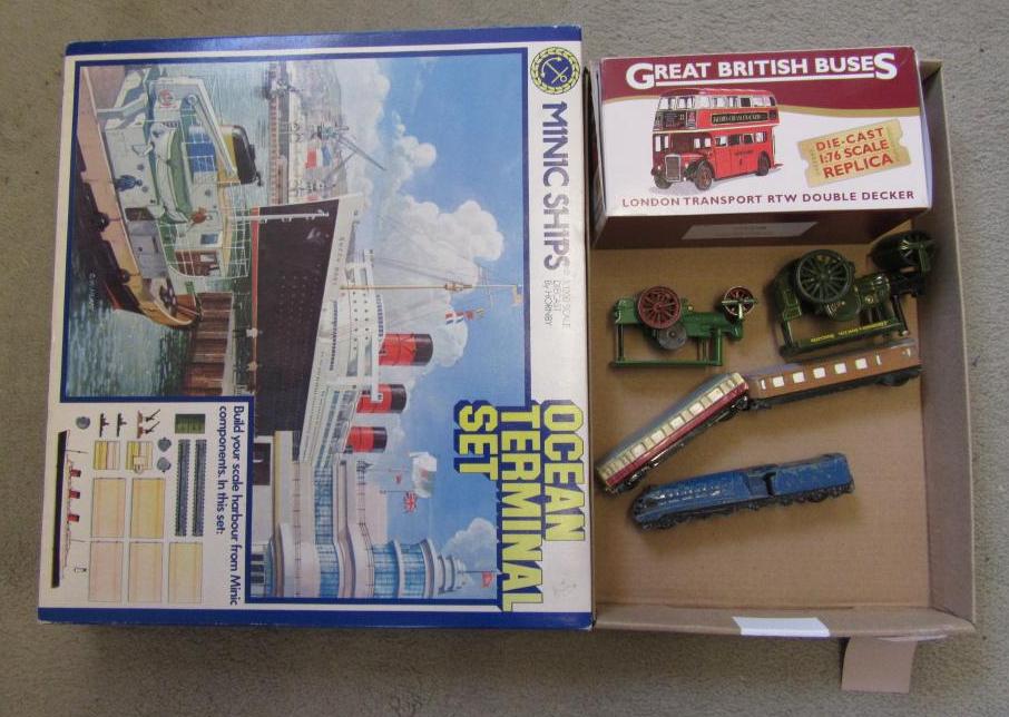 A Minic Ships Ocean Terminal Set Image
