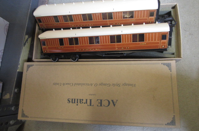 Ace Trains C6 L.N.E.R. articulated sleepers box Image