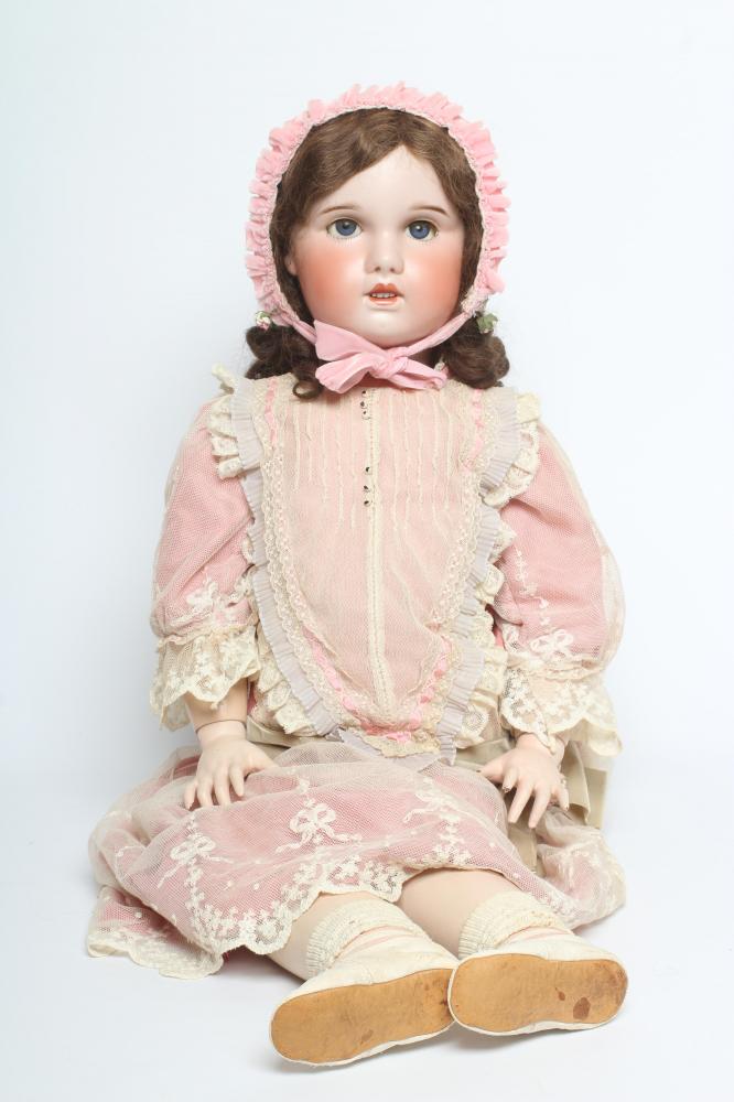 An SFBJ bisque socket head doll Image