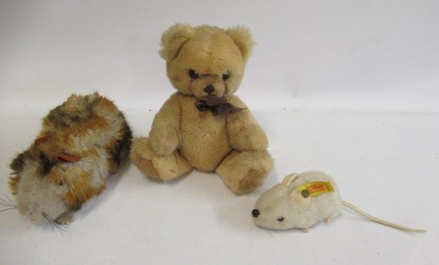 Steiff guinea pig, with ear button, felt ears, feet and tongue, 7 1/2" long, together with a Steiff Image