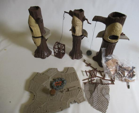 Starwars Ewok Village with catapult and hand glider models, no figures, unchecked for completeness, Image