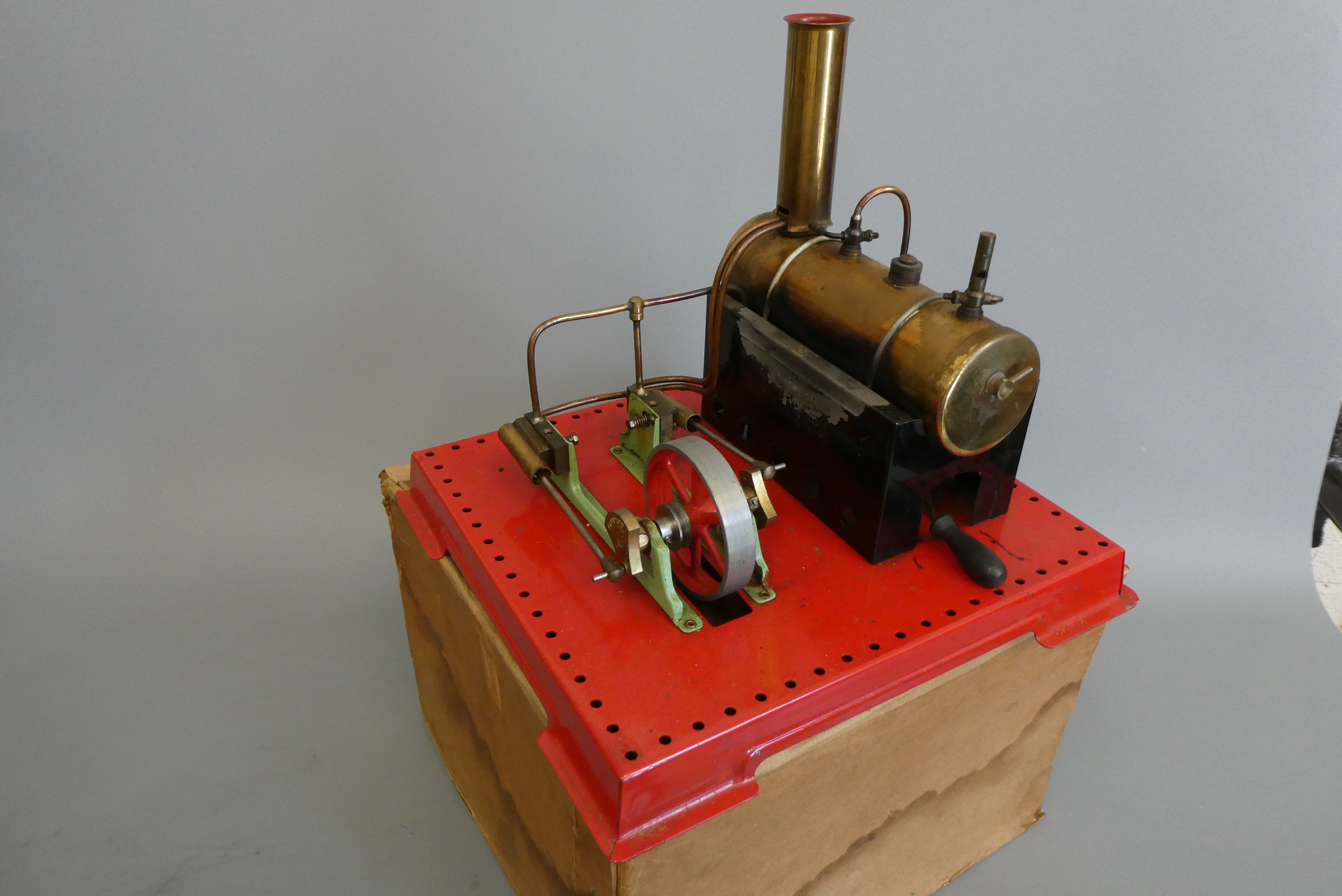 Mamod SE3 twin cylinder steam engine, box F, model F (Est. plus 24% premium inc. VAT) Image