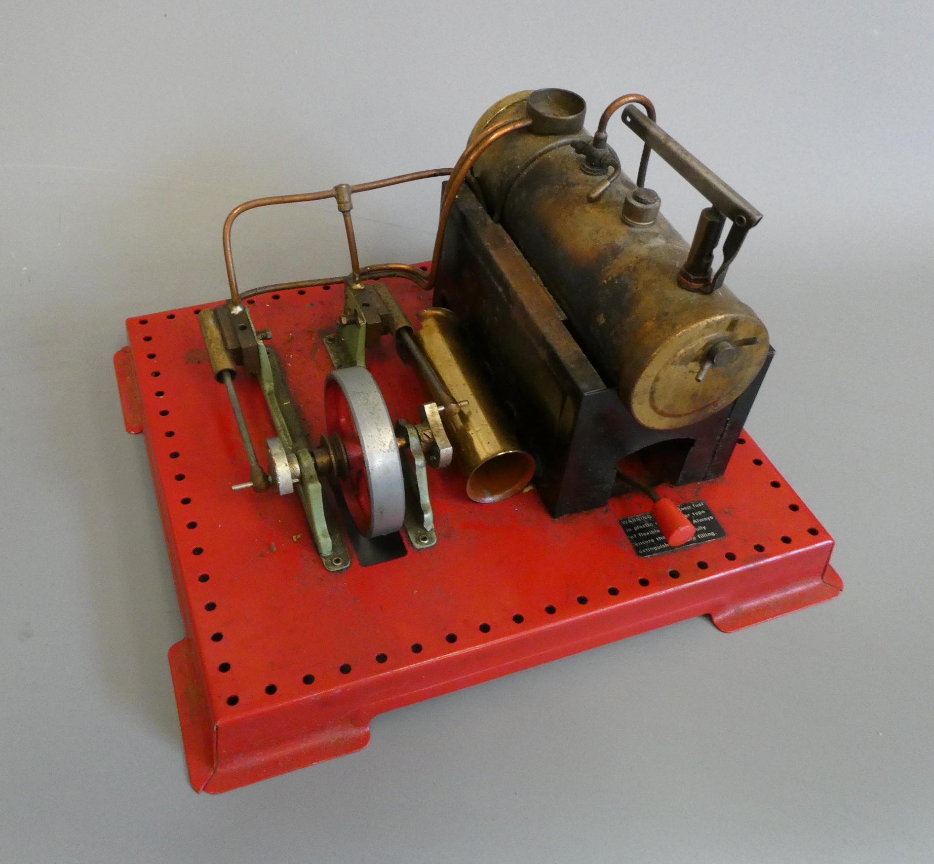 Mamod SE3 twin steam engine, well used condition, F-P (Est. plus 24% premium inc. VAT) Image