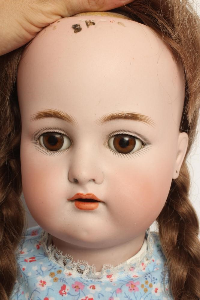 A Kammer & Reinhardt bisque socket head doll Image